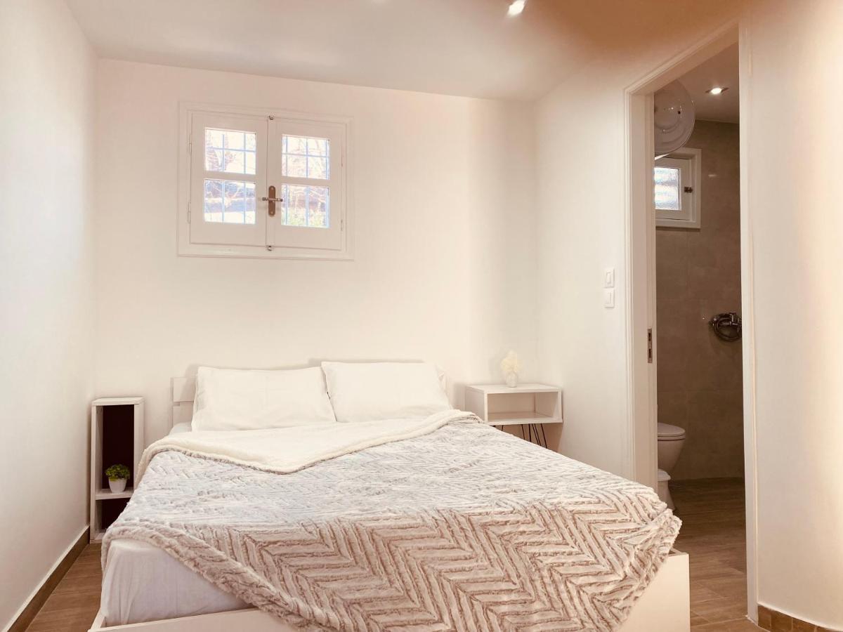 Louvros Luxury Suites Dassia  Zewnętrze zdjęcie