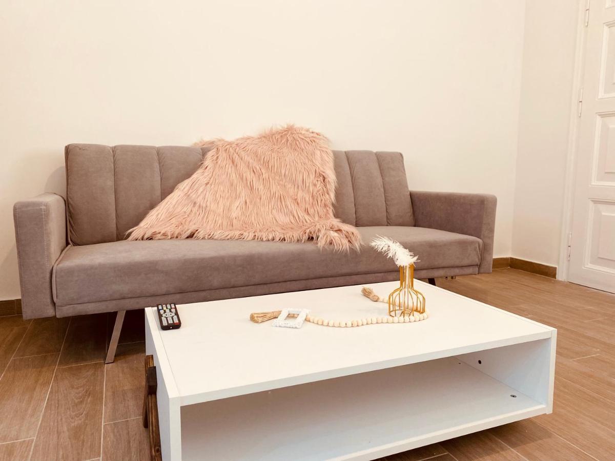 Louvros Luxury Suites Dassia  Zewnętrze zdjęcie
