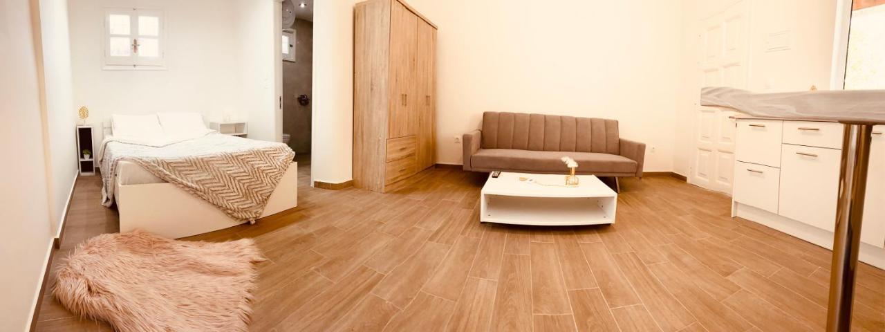 Louvros Luxury Suites Dassia  Zewnętrze zdjęcie