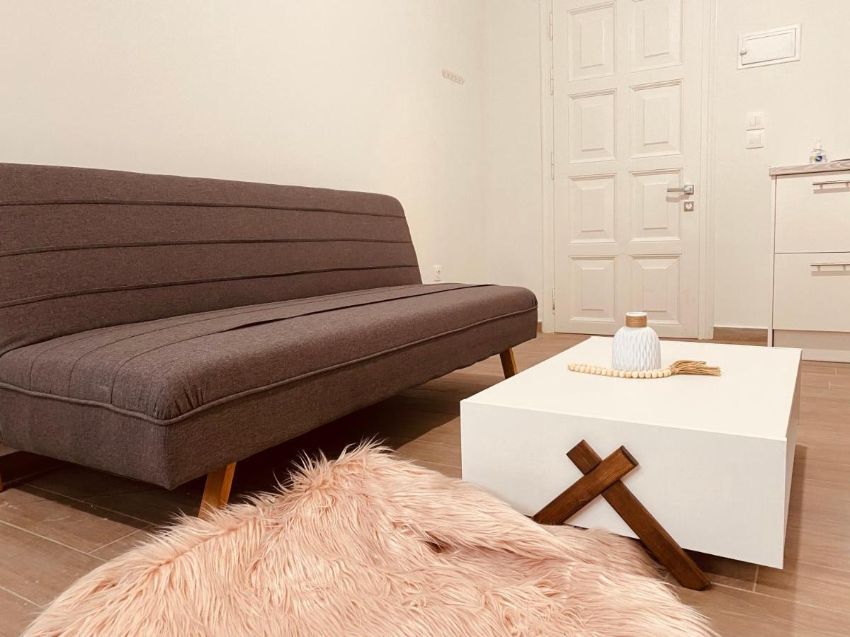 Louvros Luxury Suites Dassia  Zewnętrze zdjęcie