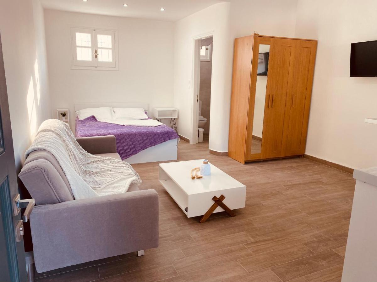 Louvros Luxury Suites Dassia  Zewnętrze zdjęcie