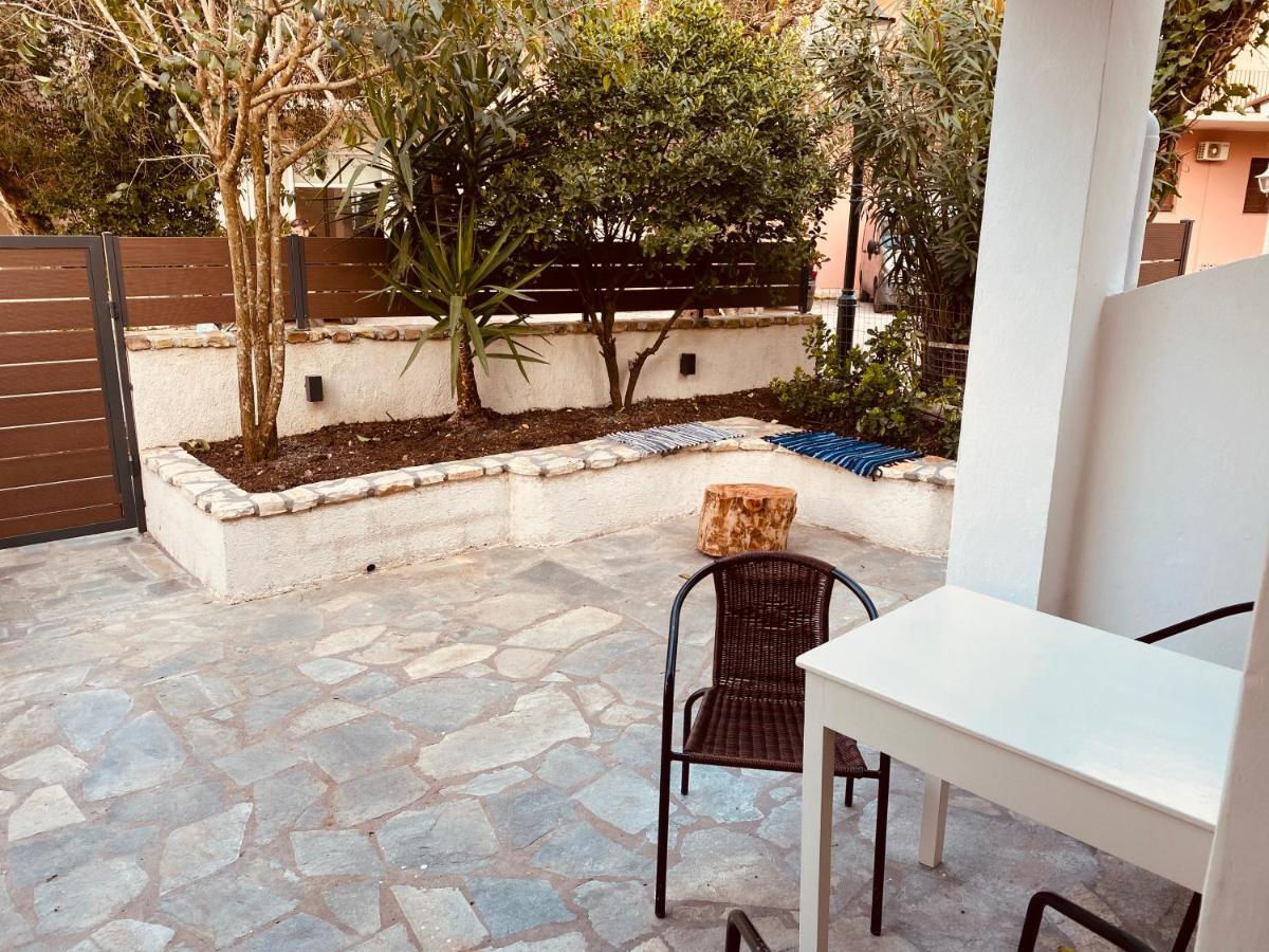 Louvros Luxury Suites Dassia  Zewnętrze zdjęcie