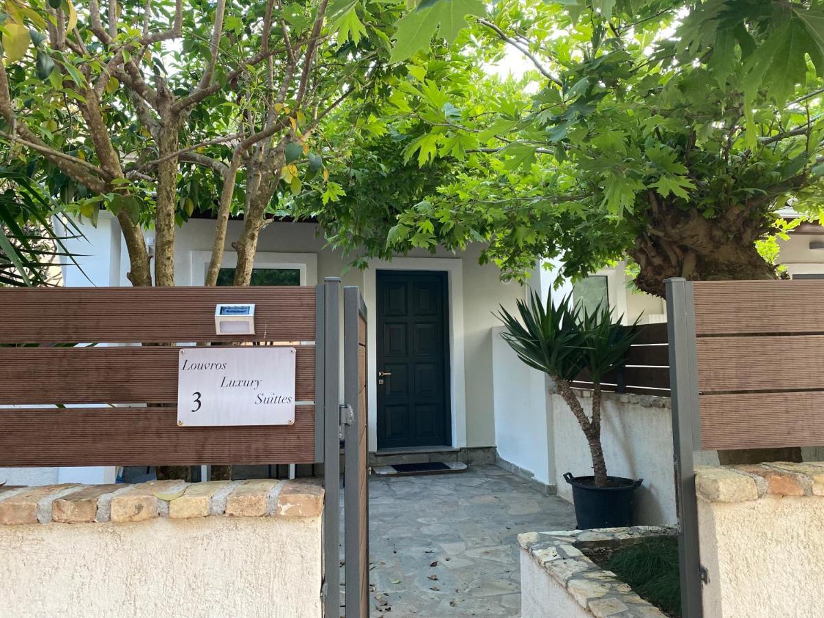 Louvros Luxury Suites Dassia  Zewnętrze zdjęcie